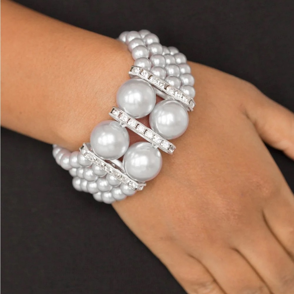 Elegant Silver Pearl Bracelet
